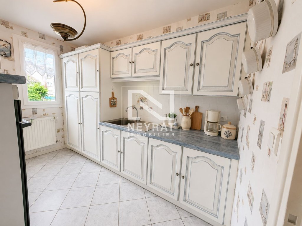 APPARTEMENT T3 A VENDRE - LE CREUSOT - 77.81 m2 - 83 000 &euro;