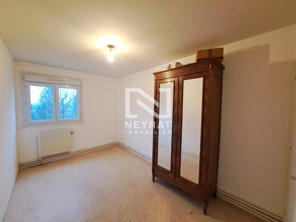 APPARTEMENT T3 - LUZY - 65.65 m2 - VENDU