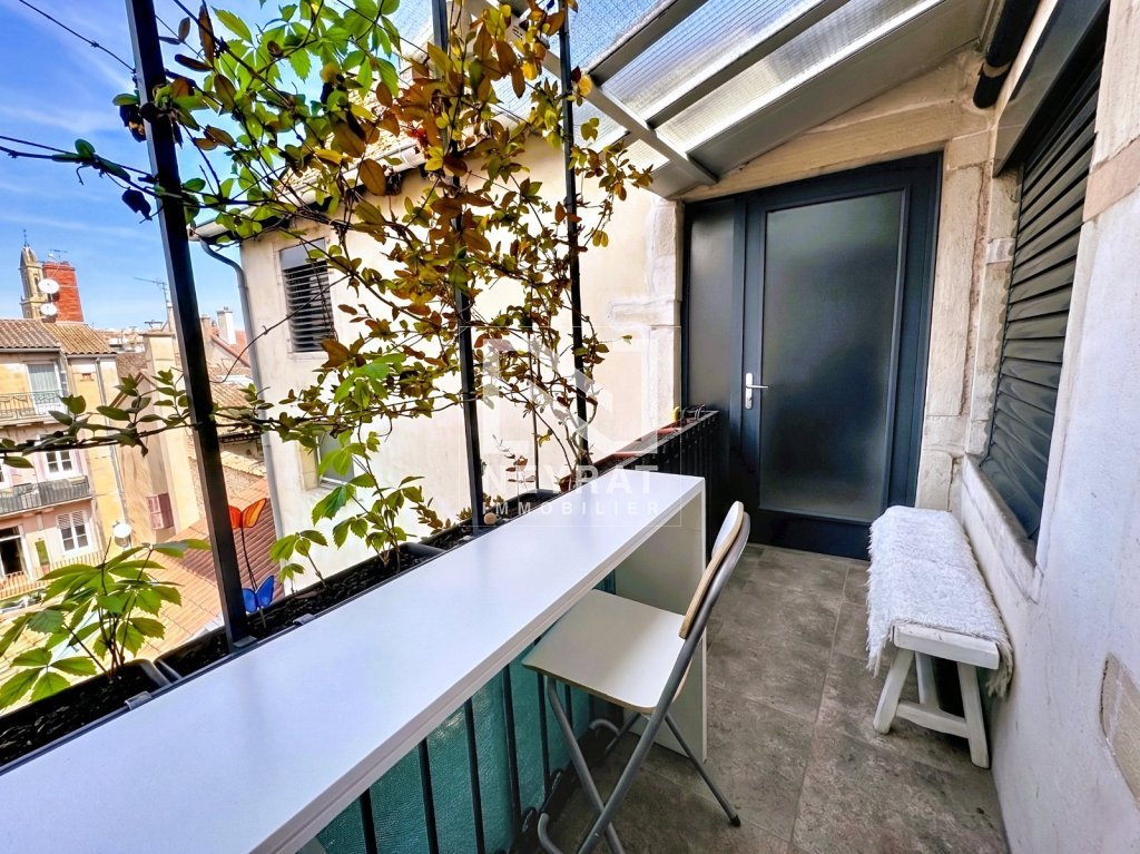 T3 avec balcon et vue Saône