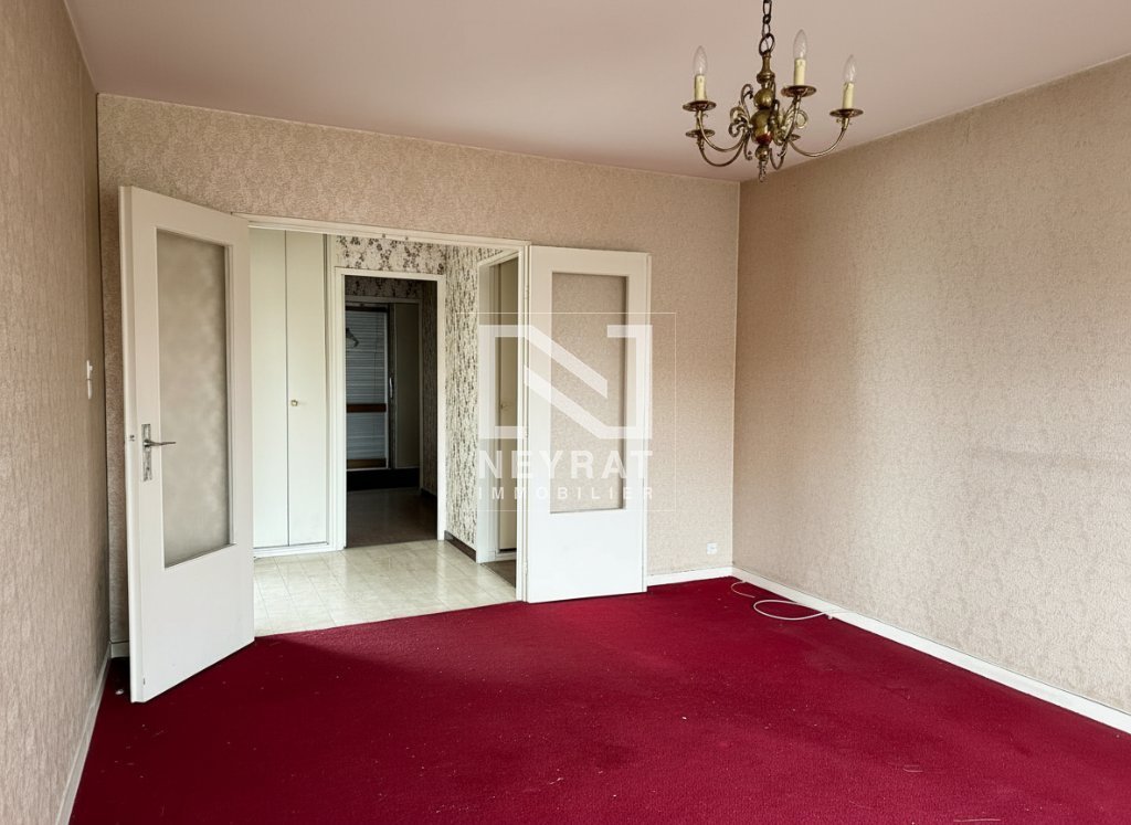 Appartement 4 pi�ces traversant - MACON - 66.07 m2 - VENDU