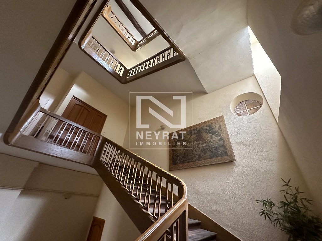 Appartement spacieux  Paray-le-Monial-Centre ville -rez-de-chausse lumineux-2 Chambres-Jardin-cave