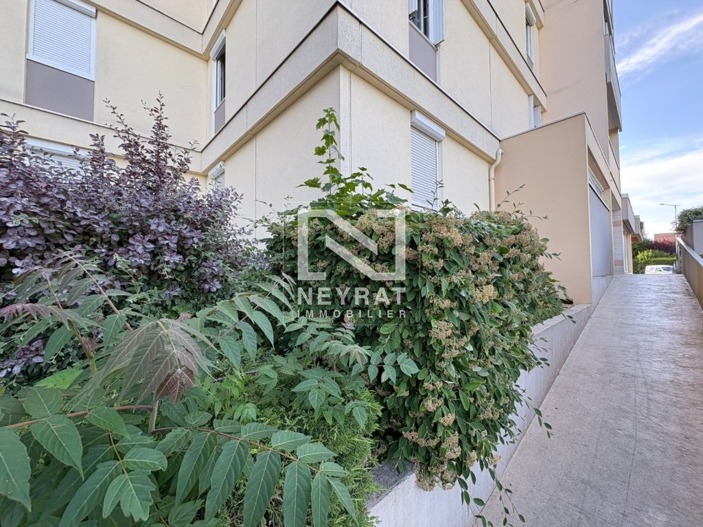 APPARTEMENT 3 PIECES AVEC LOGGIA ET CAVE A VENDRE - TALANT - 65.31 m2 - 110 000 &euro;