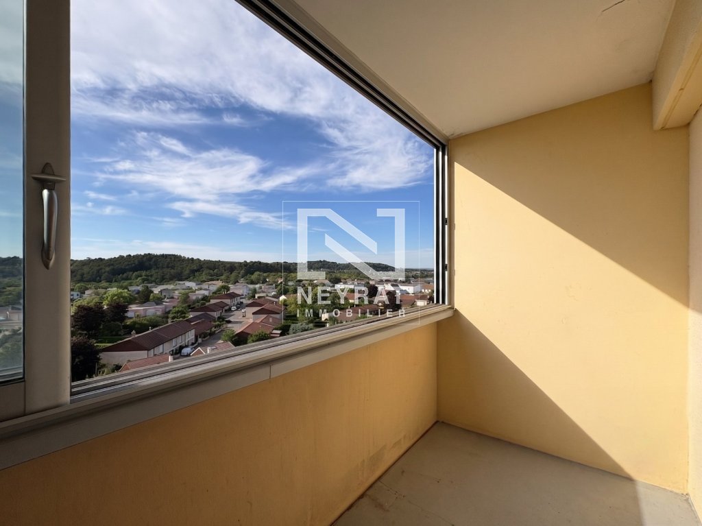 APPARTEMENT 3 PIECES AVEC LOGGIA ET CAVE A VENDRE - TALANT - 65.31 m2 - 110 000 &euro;