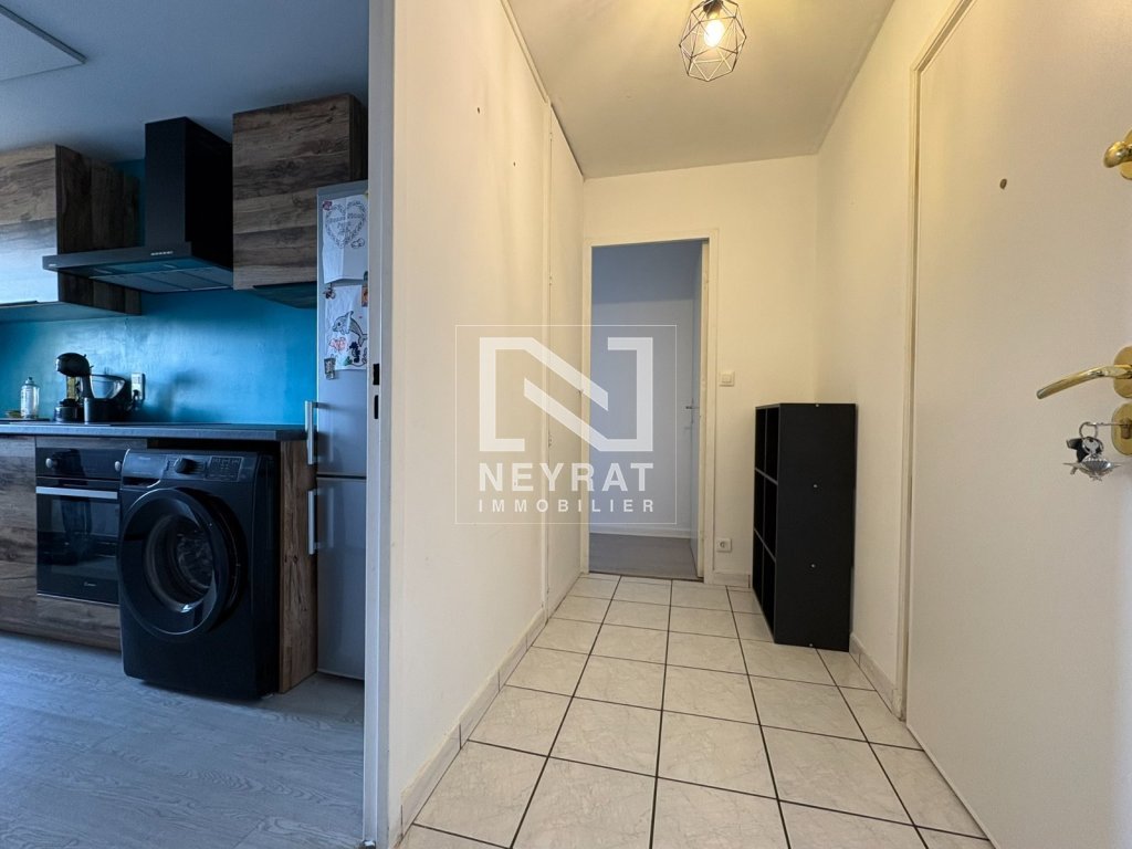 APPARTEMENT 3 PIECES AVEC LOGGIA ET CAVE A VENDRE - TALANT - 65.31 m2 - 110 000 &euro;