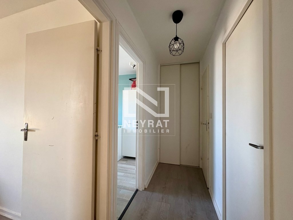 APPARTEMENT 3 PIECES AVEC LOGGIA ET CAVE A VENDRE - TALANT - 65.31 m2 - 110 000 &euro;