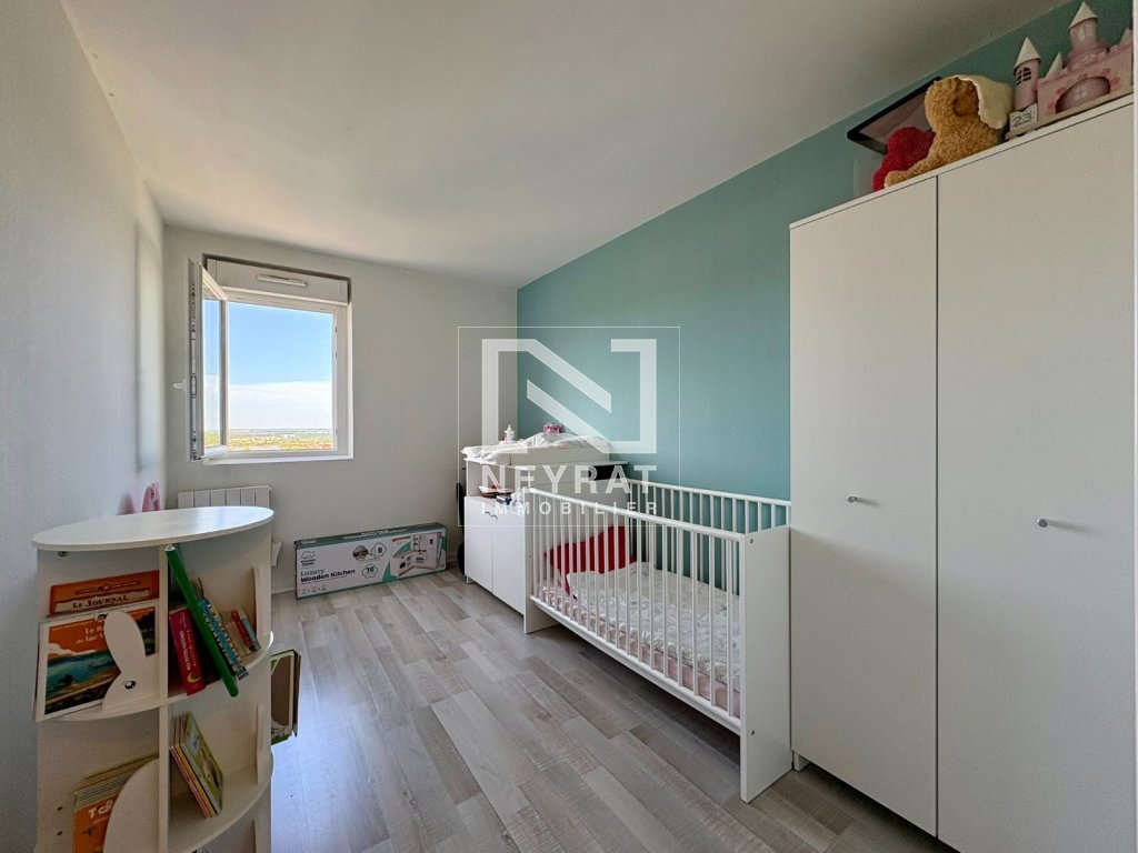 APPARTEMENT 3 PIECES AVEC LOGGIA ET CAVE A VENDRE - TALANT - 65.31 m2 - 110 000 &euro;