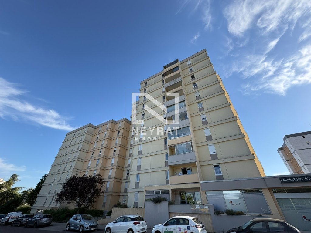 APPARTEMENT 3 PIECES AVEC LOGGIA ET CAVE A VENDRE - TALANT - 65.31 m2 - 110 000 &euro;