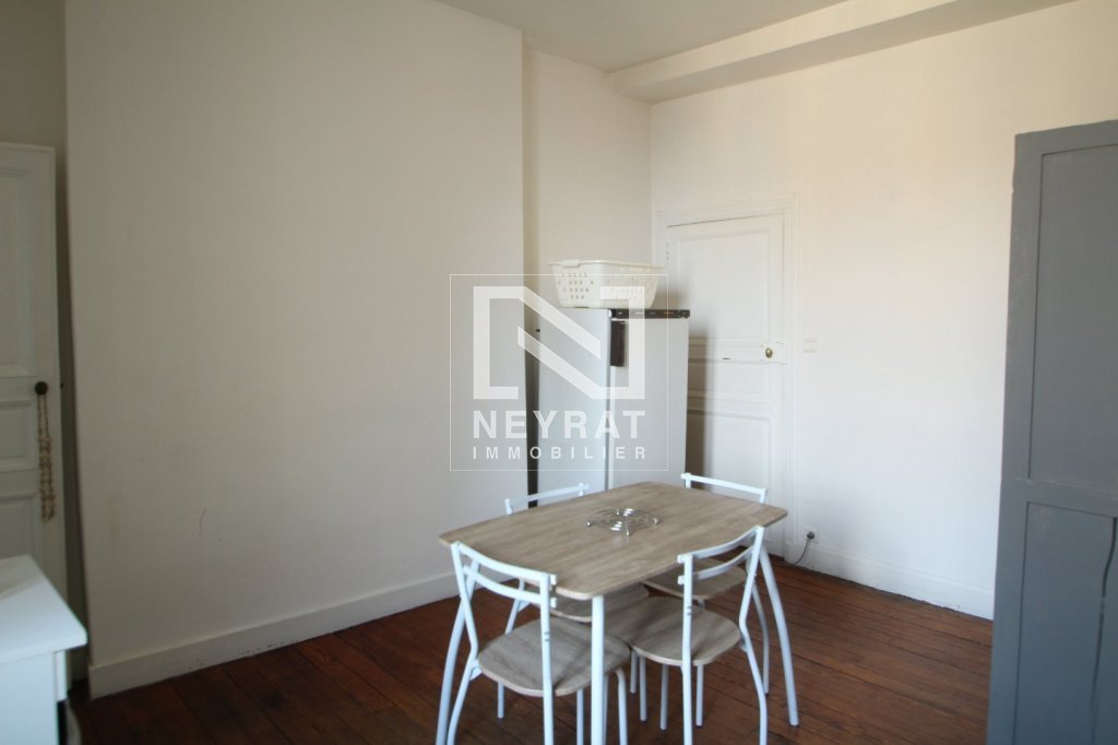 APPARTEMENT T4 A LOUER - AUTUN CENTRE - 107.19 m2 - 542€ charges comprises par mois