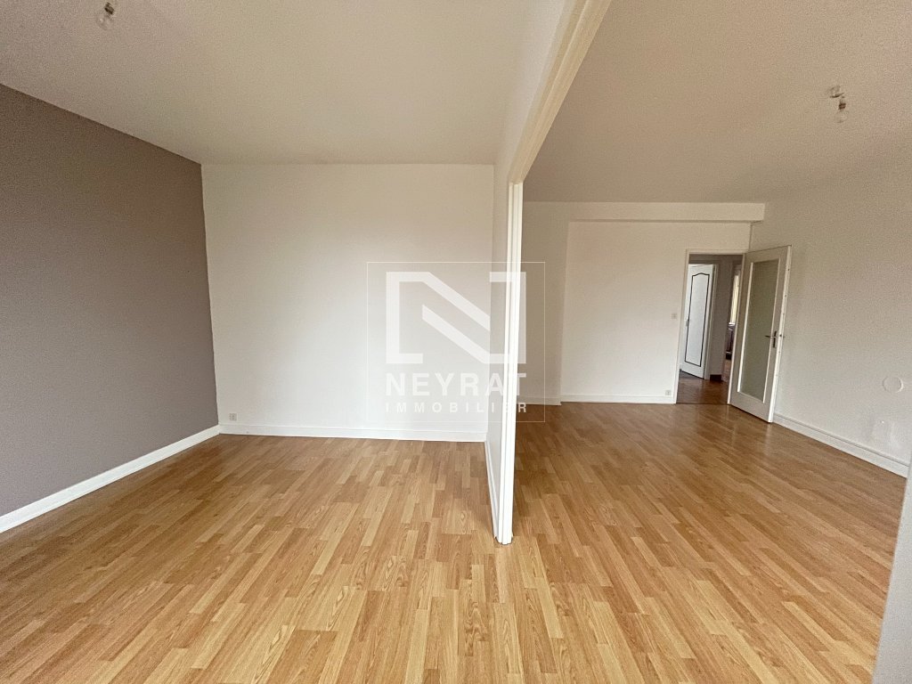 APPARTEMENT T4 - AUTUN QUARTIER PROMENADE - 74.31 m2 - LOU&Eacute;