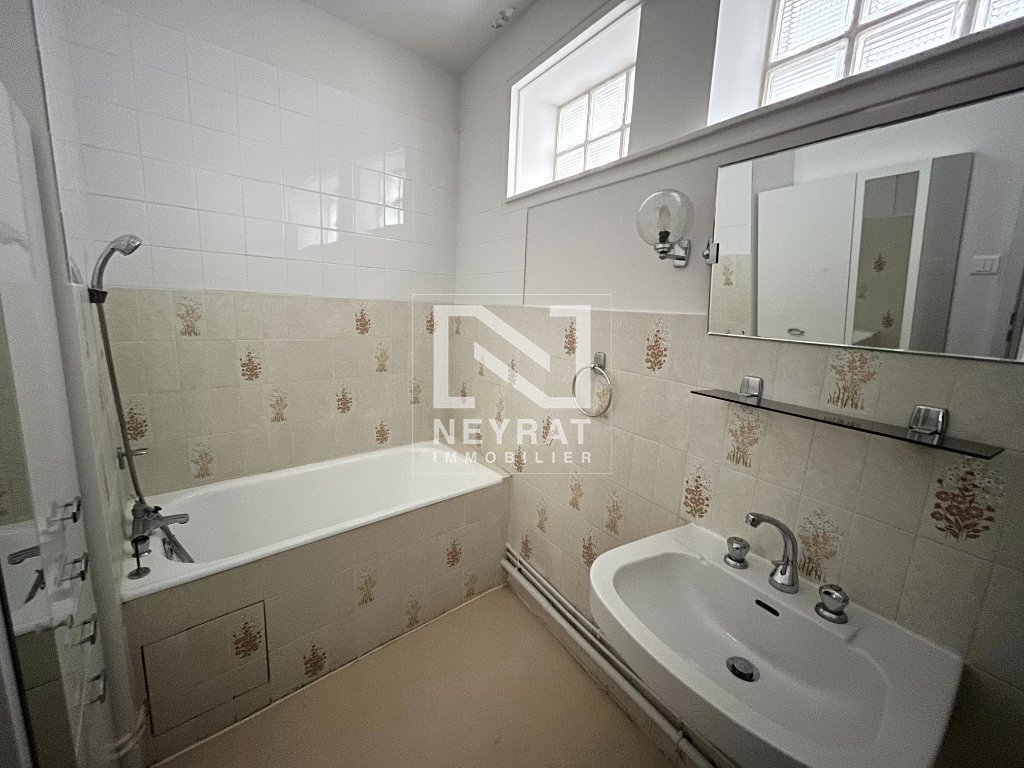 APPARTEMENT T4 - AUTUN QUARTIER PROMENADE - 74.31 m2 - LOU&Eacute;