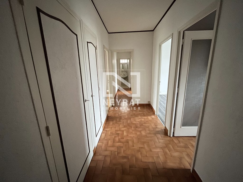 APPARTEMENT T4 - AUTUN QUARTIER PROMENADE - 74.31 m2 - LOU&Eacute;