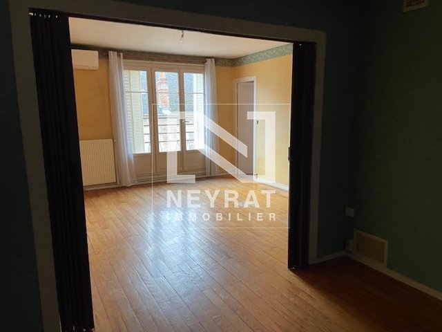 T4 lumineux 65 m� � Autun