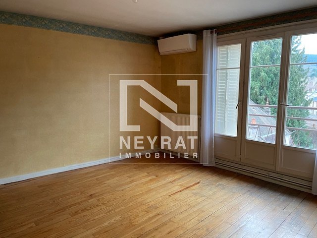 T4 lumineux 65 m� � Autun