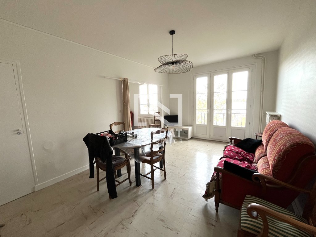 APPARTEMENT T4 A LOUER - AUTUN - 75.42 m2 - 720€ charges comprises par mois