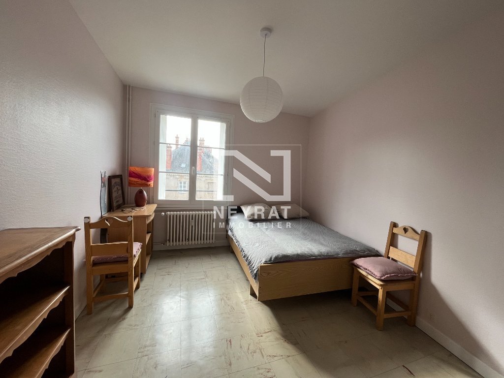 APPARTEMENT T4 A LOUER - AUTUN - 75.42 m2 - 720€ charges comprises par mois