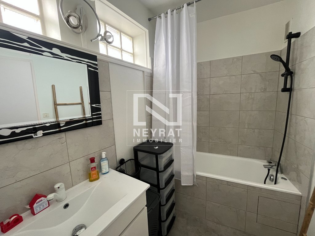 APPARTEMENT T4 A LOUER - AUTUN - 75.42 m2 - 720€ charges comprises par mois