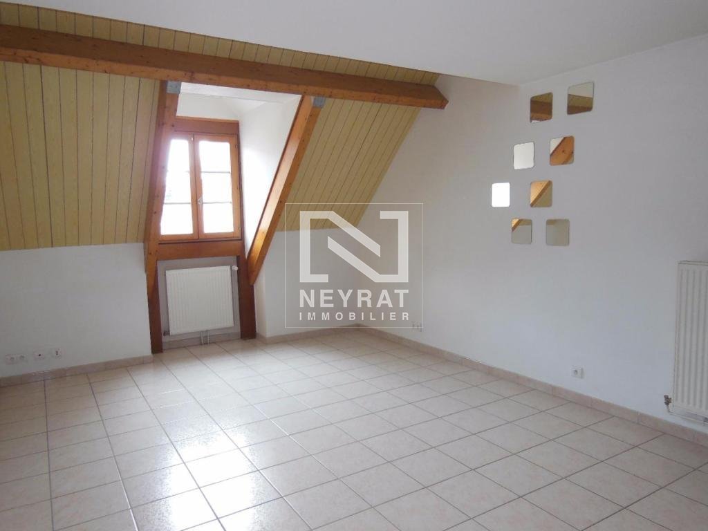 APPARTEMENT T4 A LOUER - AUXONNE CENTRE VILLE - 74 m2 - 700 &euro; charges comprises par mois