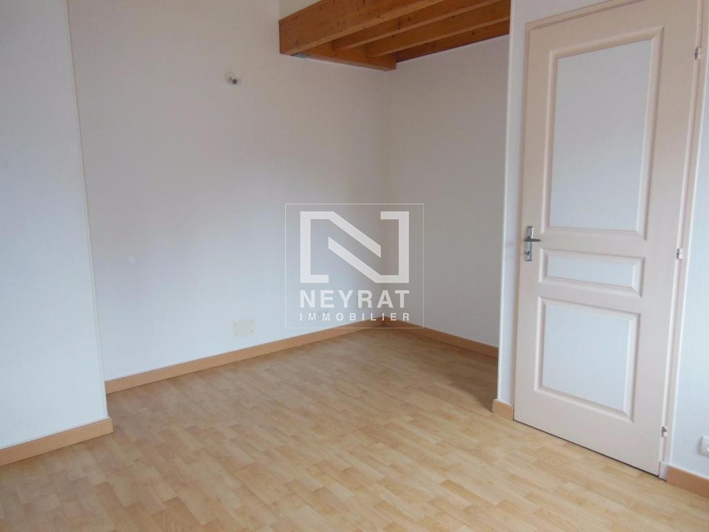 APPARTEMENT T4 A LOUER - AUXONNE CENTRE VILLE - 74 m2 - 700 &euro; charges comprises par mois