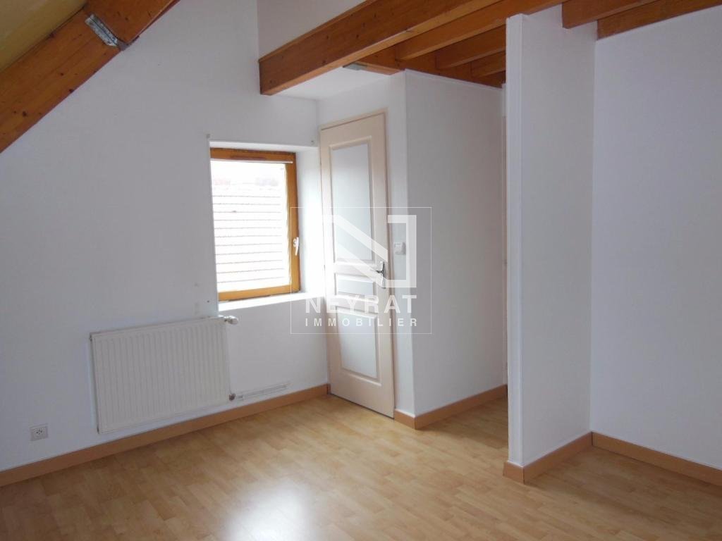APPARTEMENT T4 A LOUER - AUXONNE CENTRE VILLE - 74 m2 - 700 &euro; charges comprises par mois
