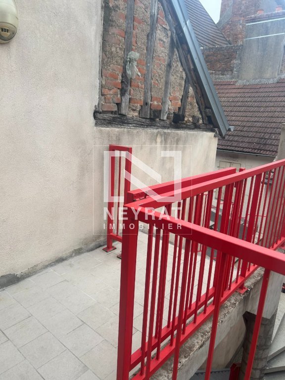 APPARTEMENT T4 A LOUER - AUXONNE CENTRE VILLE - 74 m2 - 700 &euro; charges comprises par mois