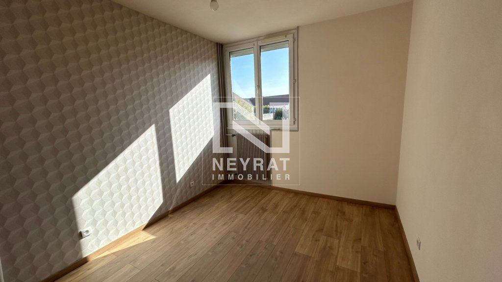 APPARTEMENT T4 A LOUER - AUXONNE - 75.8 m2 - 760 &euro; charges comprises par mois