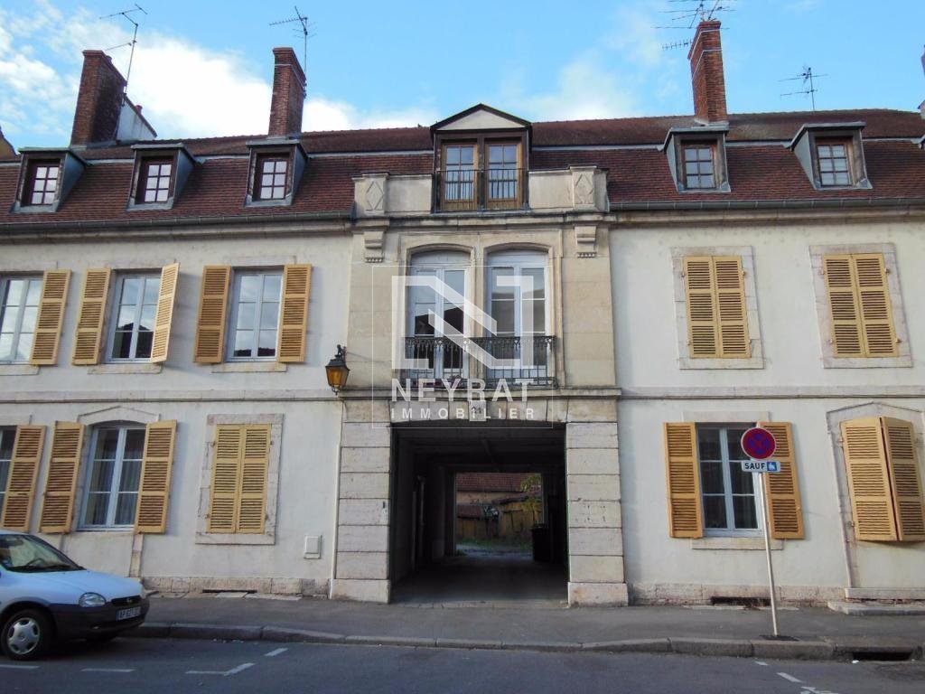 APPARTEMENT T4 A LOUER - AUXONNE - 129.79 m2 - 760€ charges comprises par mois