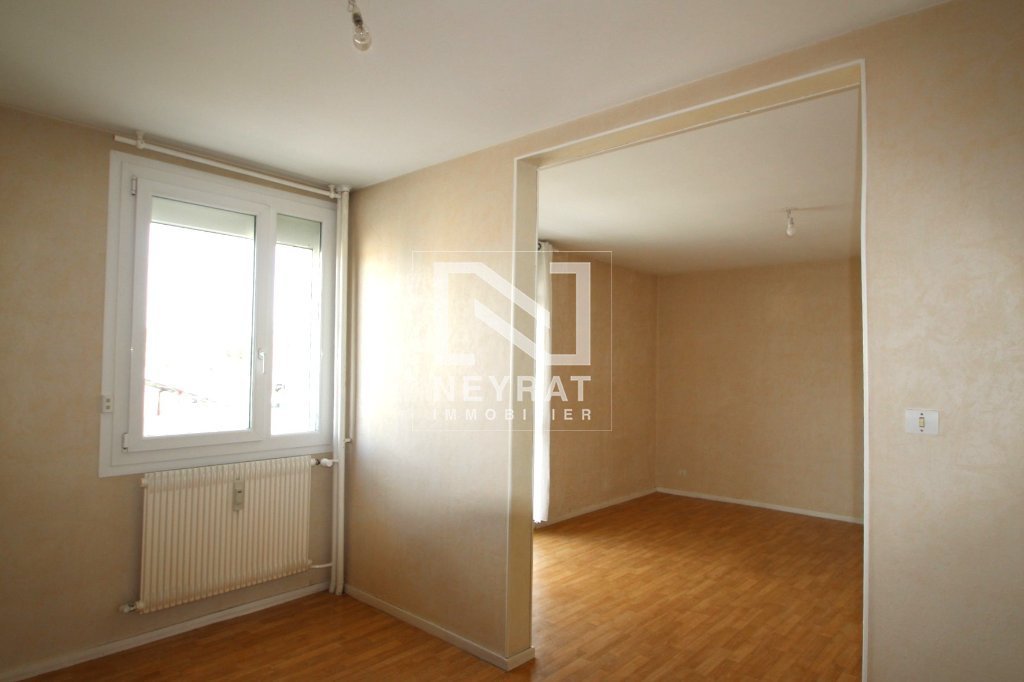 APPARTEMENT T4 - CHAGNY - 69.2 m2 - LOU&Eacute;