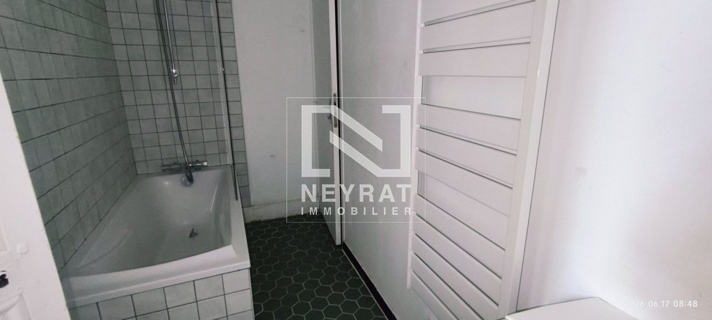 APPARTEMENT T4 A LOUER - CHALON SUR SAONE CENTRE VILLE - 103.92 m2 - 630 &euro; charges comprises par mois