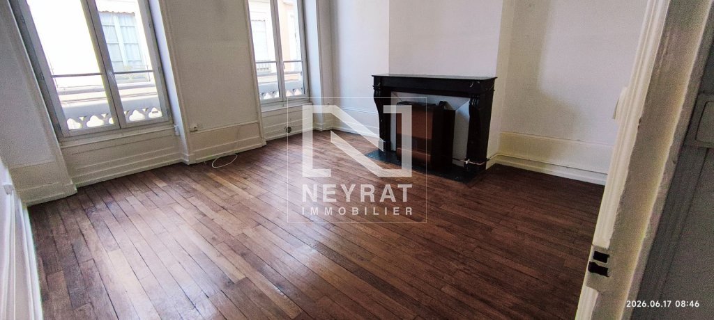 APPARTEMENT T4 A LOUER - CHALON SUR SAONE CENTRE VILLE - 103.92 m2 - 630 &euro; charges comprises par mois