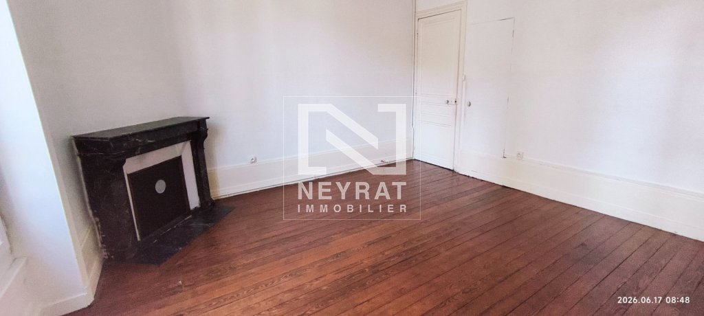 APPARTEMENT T4 A LOUER - CHALON SUR SAONE CENTRE VILLE - 103.92 m2 - 630 &euro; charges comprises par mois