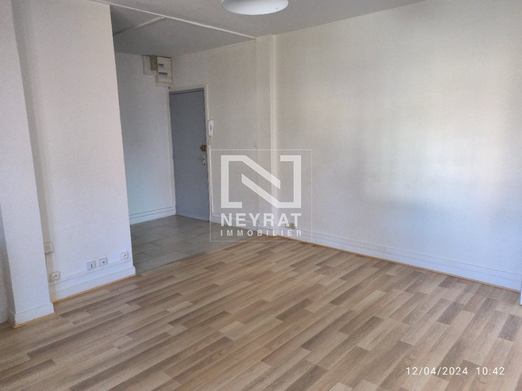APPARTEMENT T4 A LOUER - CHALON SUR SAONE - 67,5 m2 - 690 € charges comprises par mois