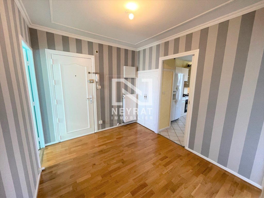 APPARTEMENT T4 - CHALON SUR SAONE - 92.3 m2 - LOU&Eacute;