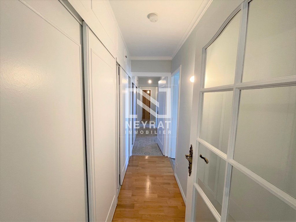 APPARTEMENT T4 - CHALON SUR SAONE - 92.3 m2 - LOU&Eacute;