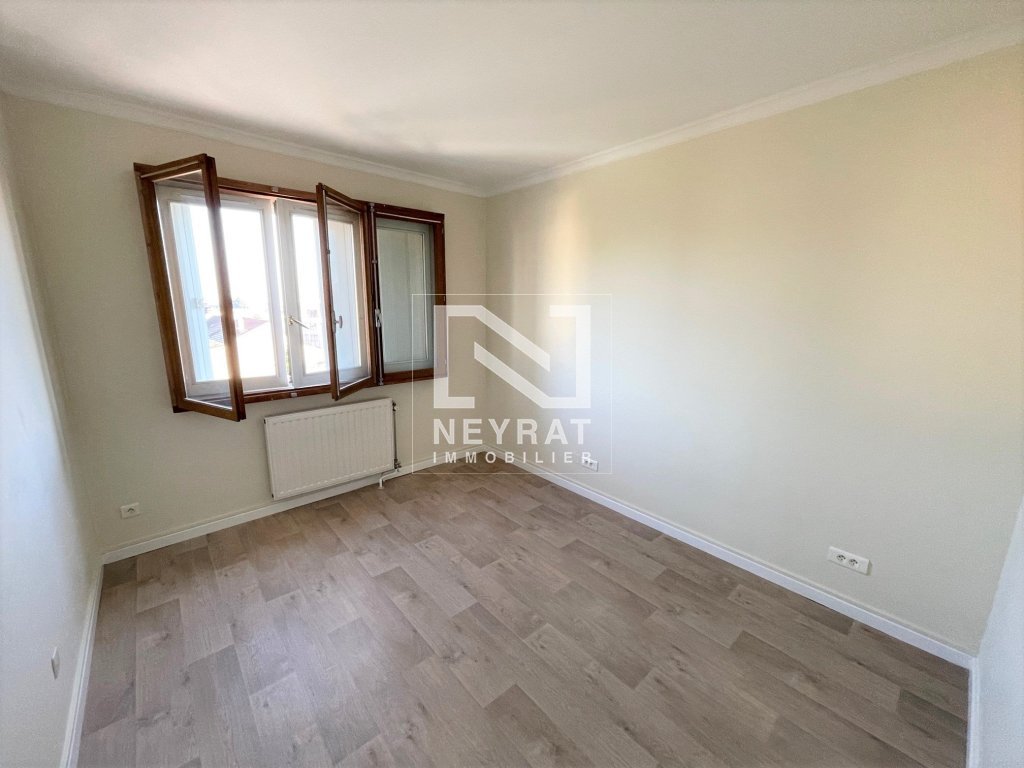 APPARTEMENT T4 - CHALON SUR SAONE - 92.3 m2 - LOU&Eacute;