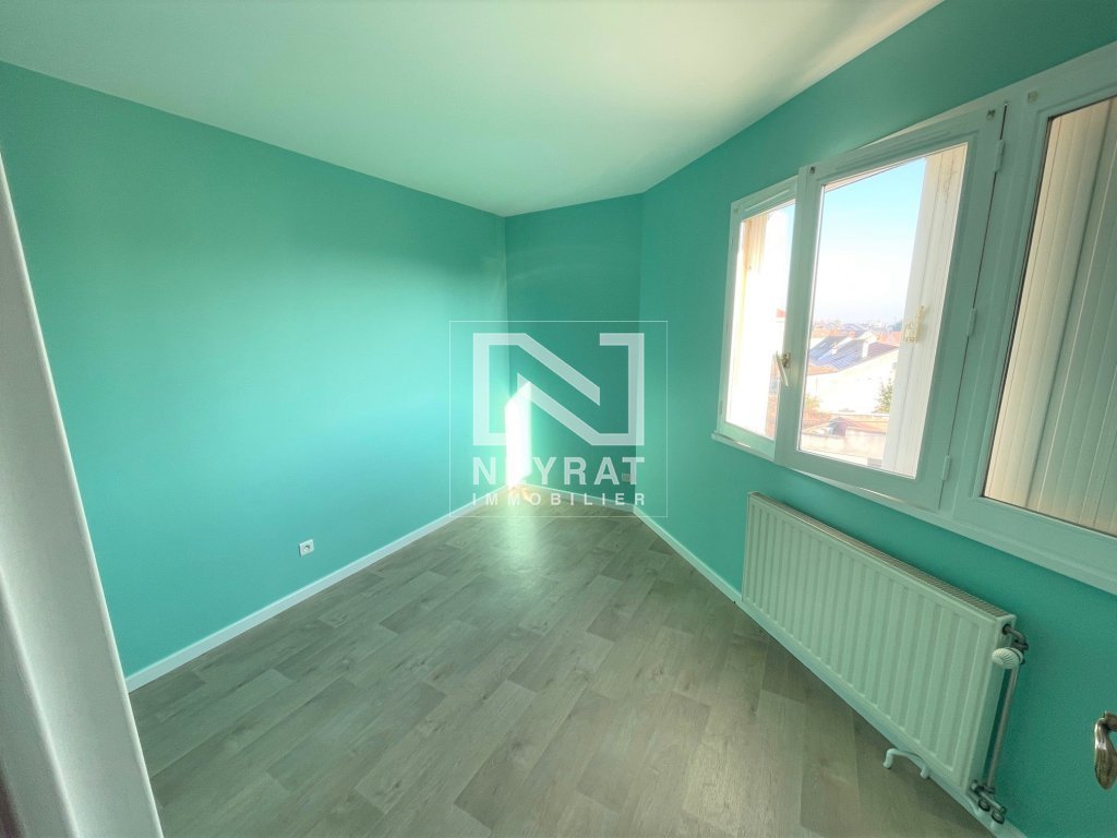 APPARTEMENT T4 - CHALON SUR SAONE - 92.3 m2 - LOU&Eacute;