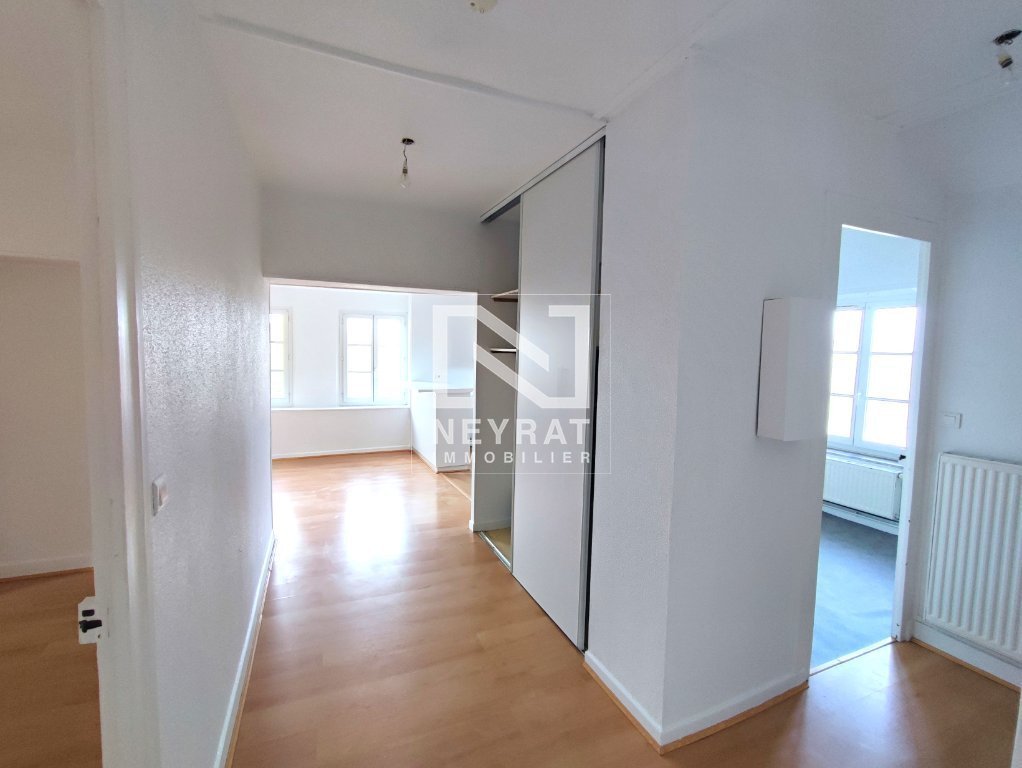 APPARTEMENT T4 A LOUER - CHALON SUR SAONE - 98.45 m2 - 995�&euro; charges comprises par mois