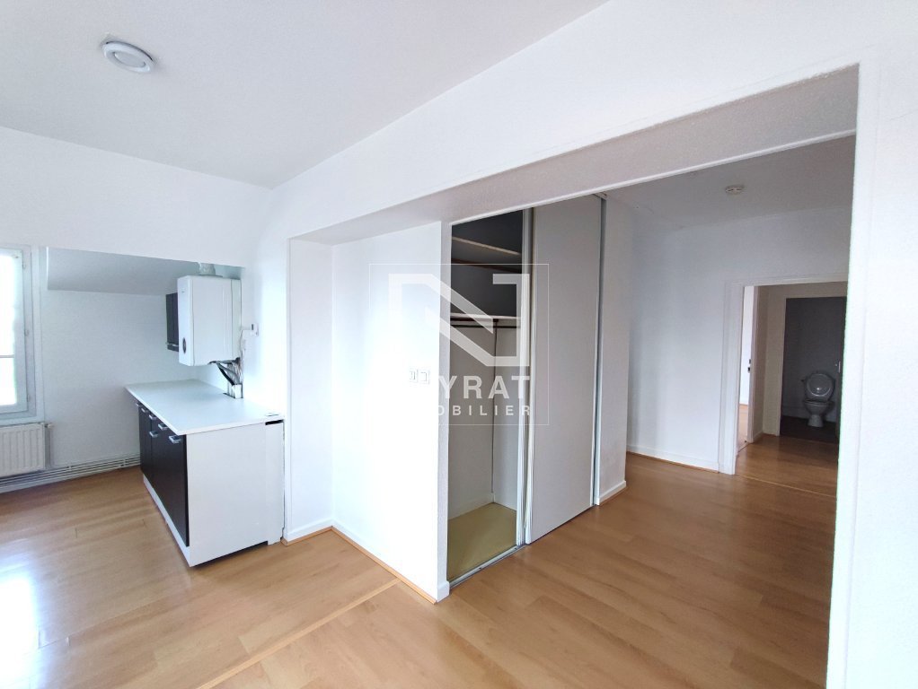 APPARTEMENT T4 A LOUER - CHALON SUR SAONE - 98.45 m2 - 995�&euro; charges comprises par mois