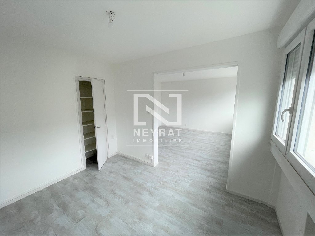 APPARTEMENT T4 A LOUER - CHALON SUR SAONE - 69.39 m2 - 732,31 &euro; charges comprises par mois