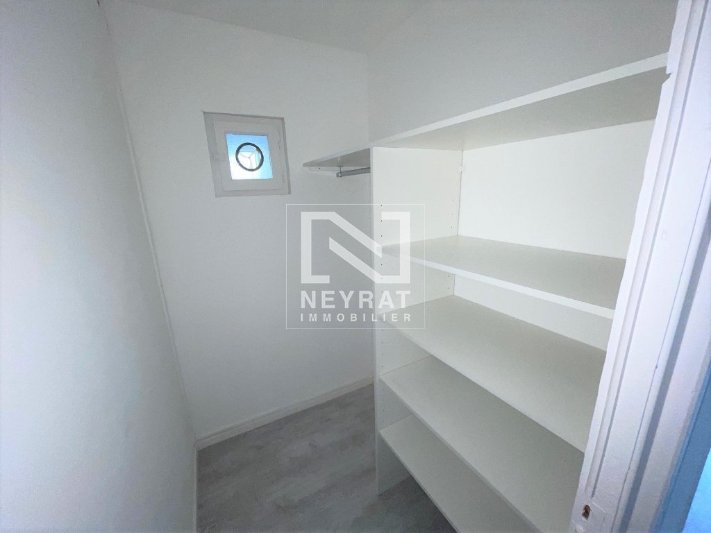 APPARTEMENT T4 A LOUER - CHALON SUR SAONE - 69.39 m2 - 732,31 &euro; charges comprises par mois