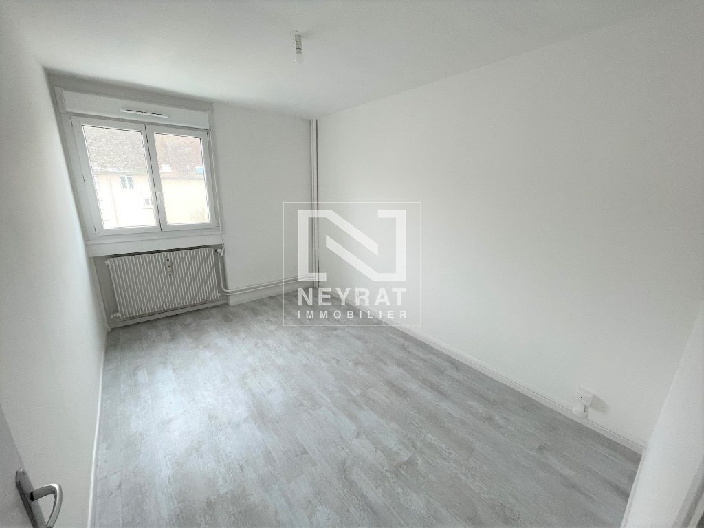 APPARTEMENT T4 A LOUER - CHALON SUR SAONE - 69.39 m2 - 732,31 &euro; charges comprises par mois