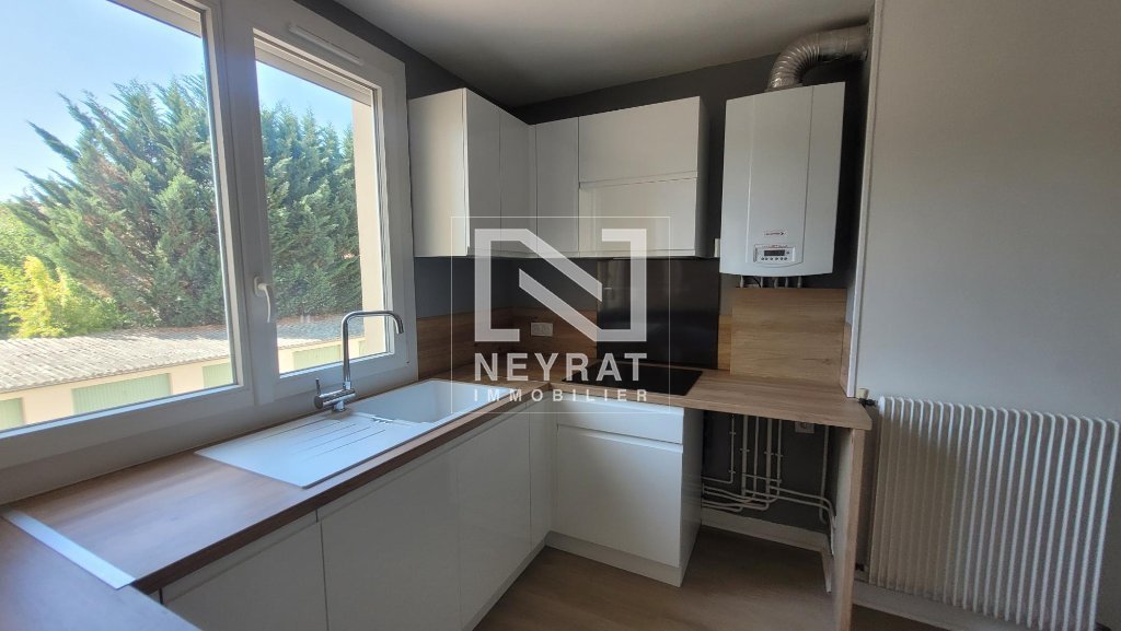 APPARTEMENT T4 A LOUER - CHALON SUR SAONE - 65.99 m2 - 850€ charges comprises par mois