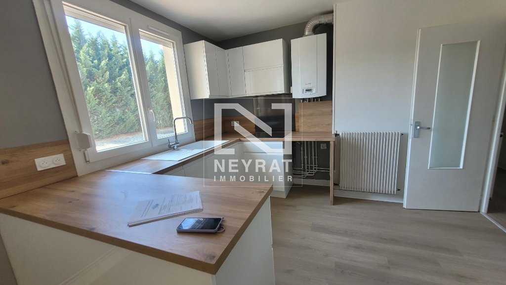 APPARTEMENT T4 A LOUER - CHALON SUR SAONE - 65.99 m2 - 859 &euro; charges comprises par mois