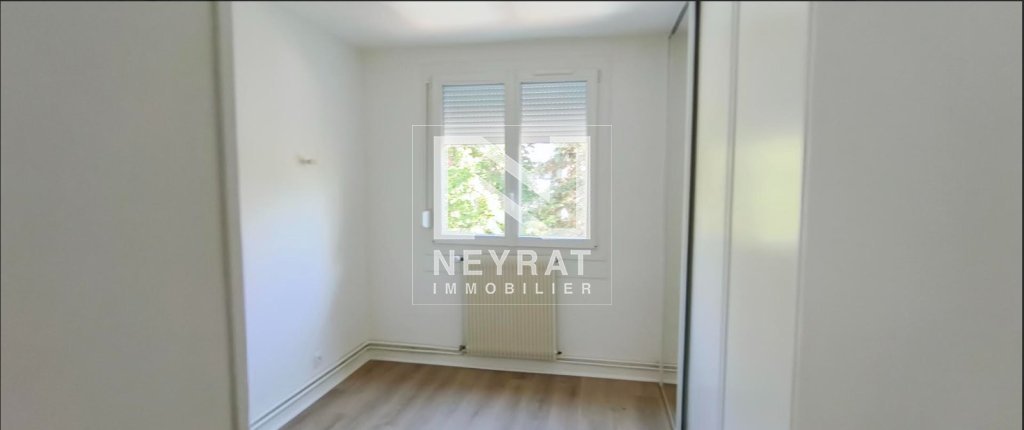 APPARTEMENT T4 - CHALON SUR SAONE - 65.99 m2 - LOU&Eacute;
