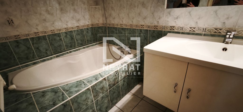 APPARTEMENT T4 A LOUER - CHALON SUR SAONE - 67.98 m2 - 580€ charges comprises par mois