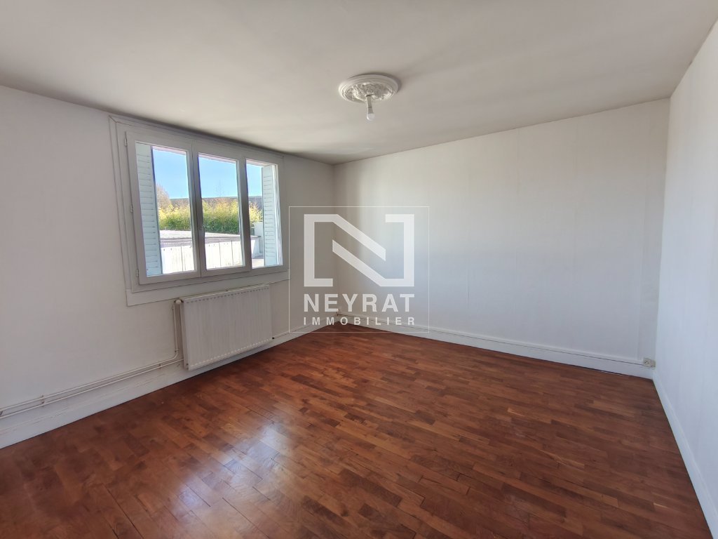 APPARTEMENT T4 A LOUER - CHALON SUR SAONE - 68.1 m2 - 800�&euro; charges comprises par mois