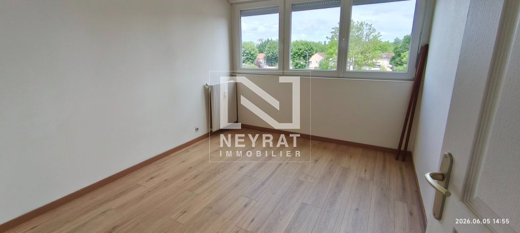 APPARTEMENT T4 A LOUER - CHALON SUR SAONE - 70.85 m2 - 995 &euro; charges comprises par mois