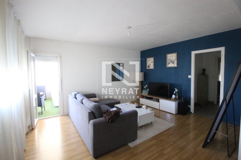APPARTEMENT T4 A LOUER - CHALON SUR SAONE - 76.18 m2 - 765 &euro; charges comprises par mois