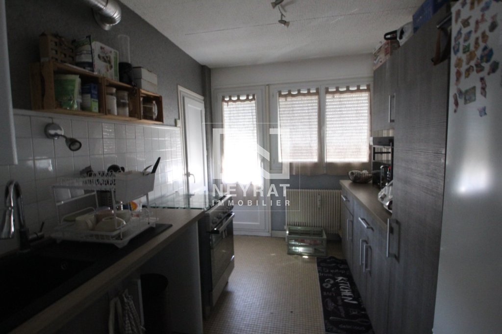 APPARTEMENT T4 A LOUER - CHALON SUR SAONE - 76.18 m2 - 765 &euro; charges comprises par mois
