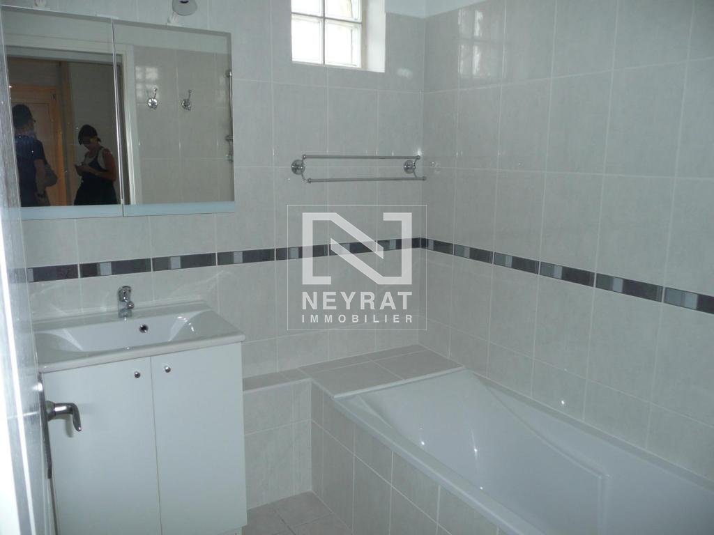 APPARTEMENT T4 - CHALON SUR SAONE - 104.82 m2 - LOU&Eacute;