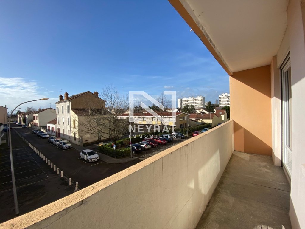 APPARTEMENT T4 - CHALON SUR SAONE - 75 m2 - LOU&Eacute;